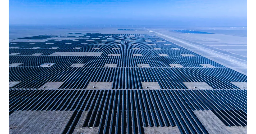 Huasun Delivers 1.8 GW of HJT Modules within 3 Months for Massive Solar Project in Northwest China