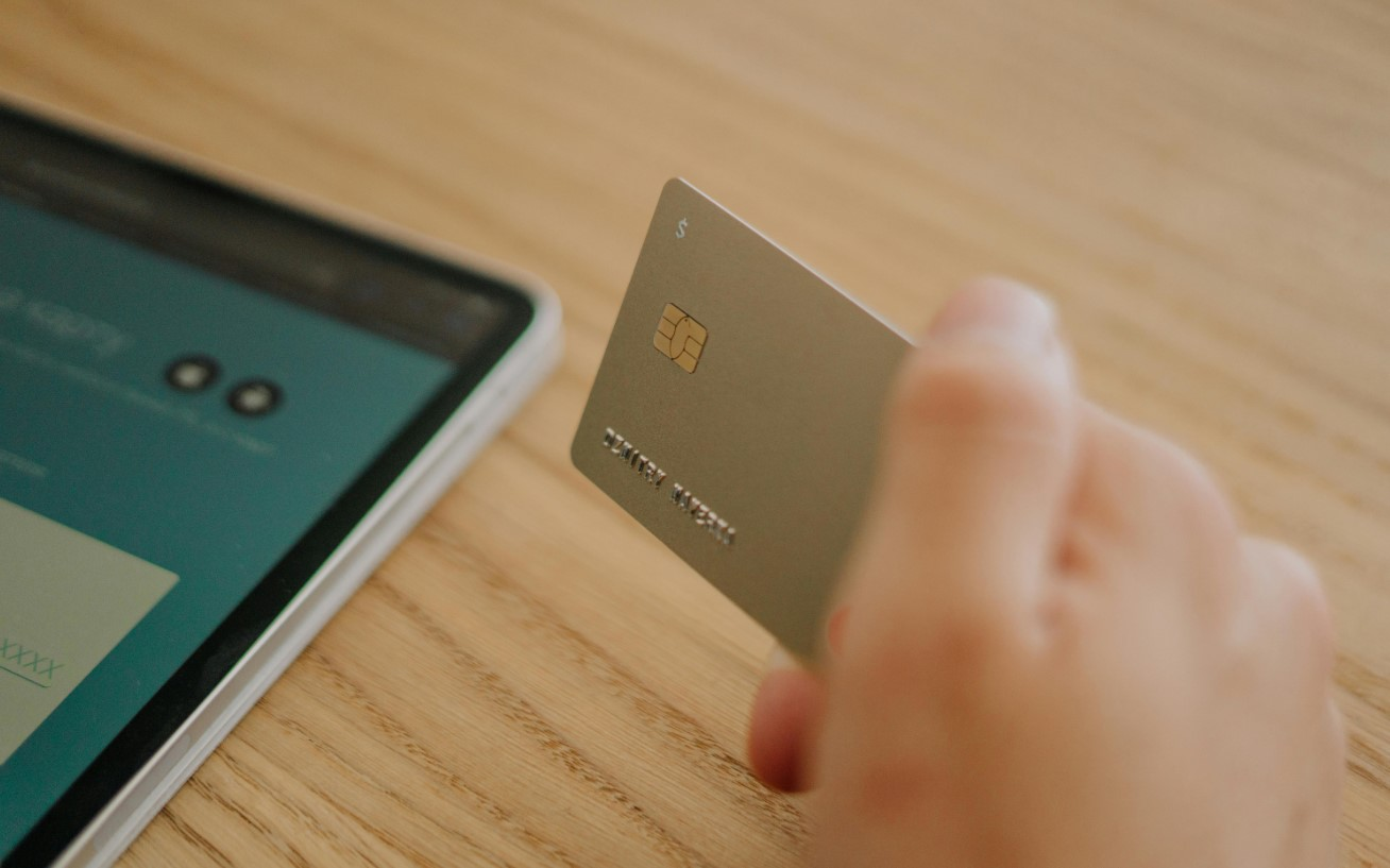 Cyprus awards Viva.com EUR 1.5bn-a-year state payments contract