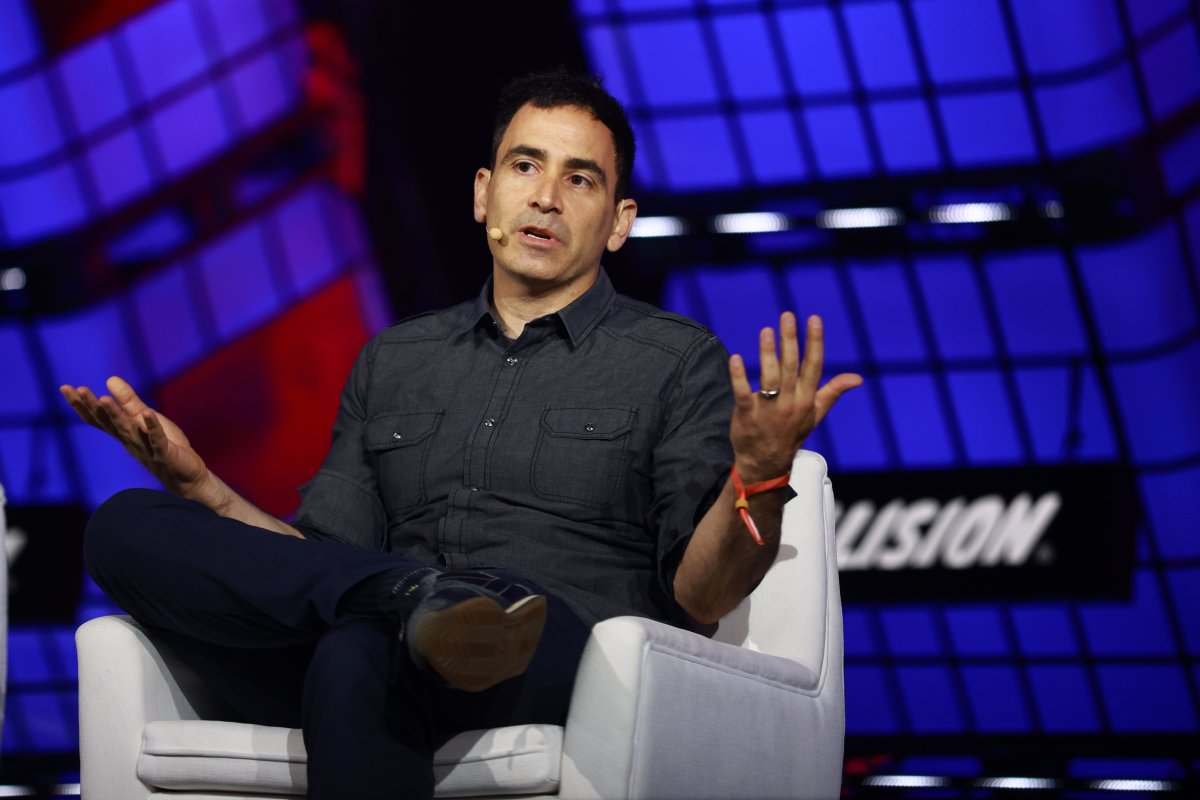 Solo capitalist Elad Gil’s newest gig? Teaching old companies new tricks with AI