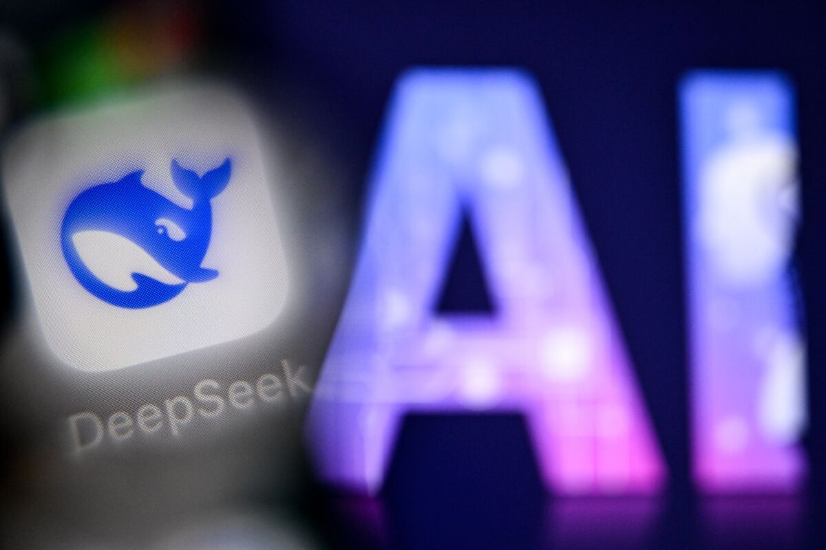 DeepSeek Leads Funding for Ex-Tencent Scientist’s $400 Million Robot AI Lab