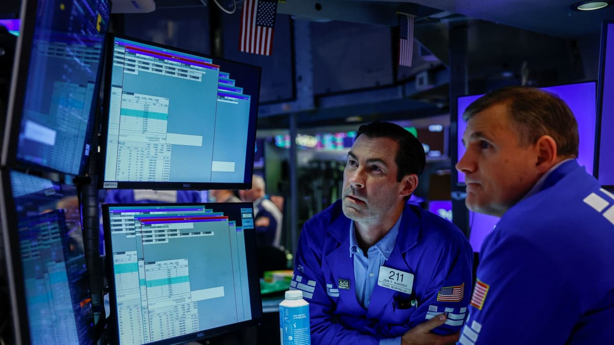 Xi arrives in D.C., Treasury yields hit multiyear highs, McDonald's growth plan and more in Morning Squawk