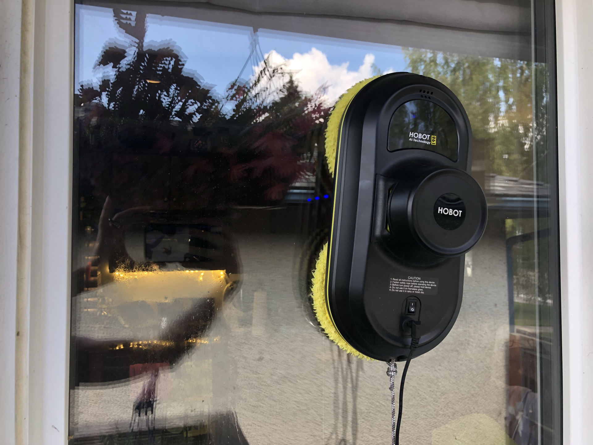 How well does Hobot window cleaning robot work? Review