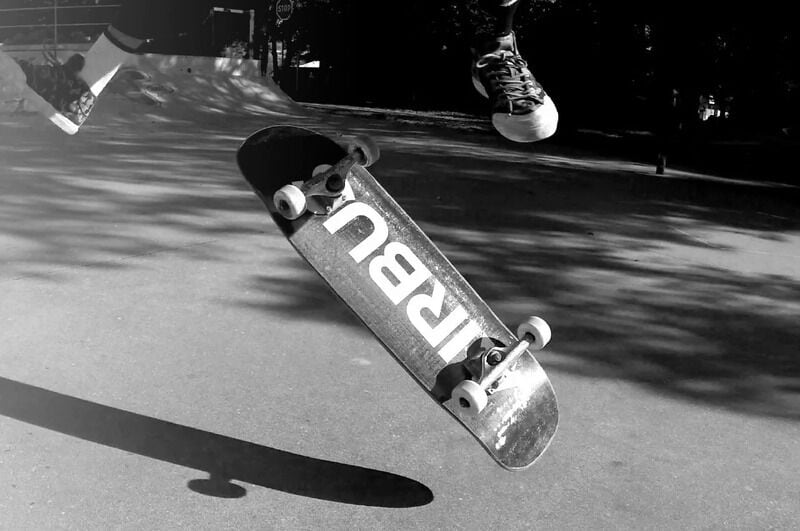 Sustainable Recycled Aircraft Skateboard