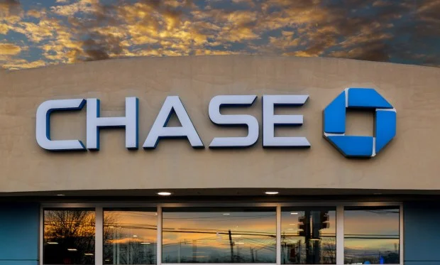 Chase Adds Payroll to Larger Business Banking Offering