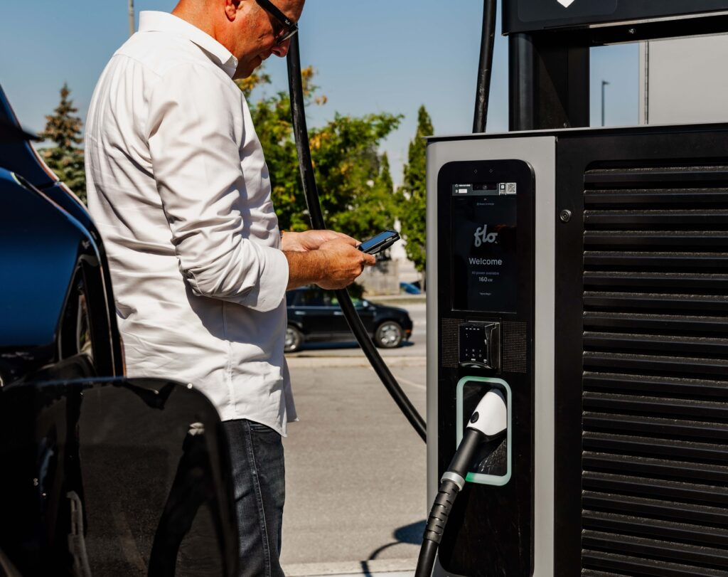 SWTCH and FLO Launch Seamless Roaming Agreement, Improving Access to Tens of Thousands of Chargers Across North America