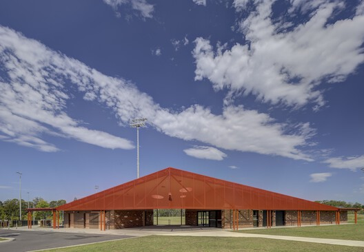 Willowdale Sports Precinct / Sam Crawford Architects