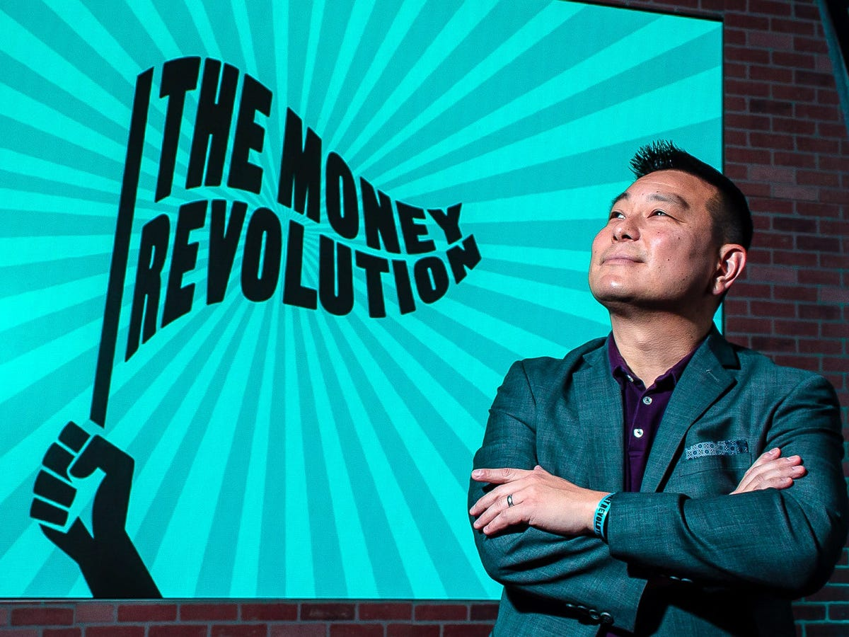 The Deck Used by Retirement Startup Rocket Dollar to Raise Its Series A