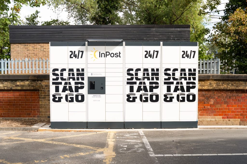 InPost acquires minority stake in Bloq.it