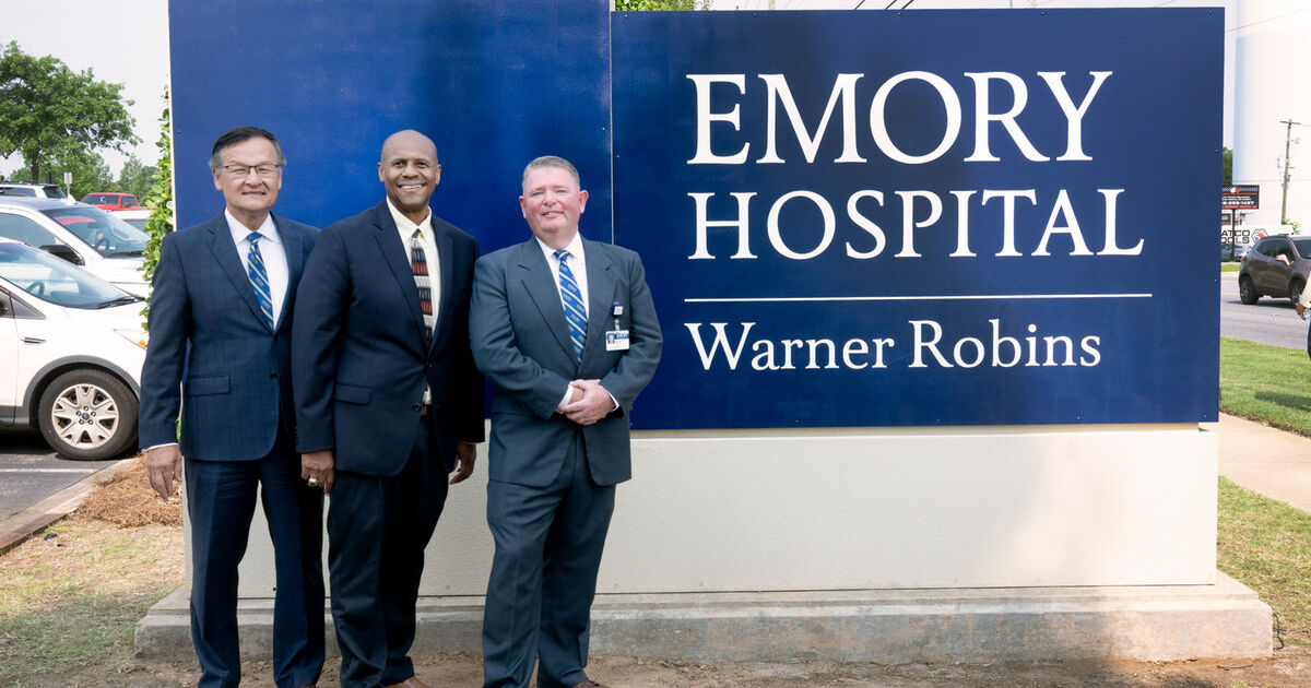 Emory Healthcare officially welcomes Houston Healthcare to the family with celebrations, new sign unveilings