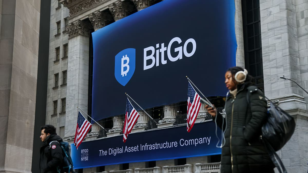 BitGo agrees to buy NYDIG's institutional trading business and related assets, expanding BitGo's derivatives offerings; ~30 NYDIG employees are joining BitGo (Tanaya Macheel/CNBC)