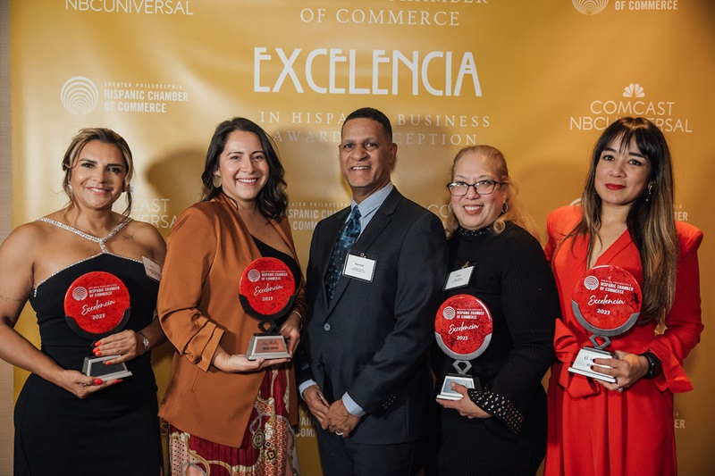 Recaudación de fondos y premios a la excelencia empresarial hispana
