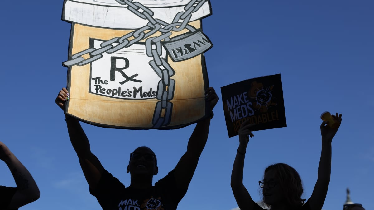 Federal judge tosses lobbying group's lawsuit challenging Medicare drug price negotiations
