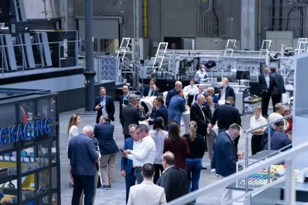 Hybrid Printing: Heidelberg Unveils Its Advances in AI and Robotics
