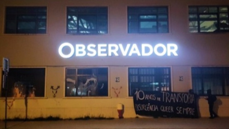Group vandalised the facade of the Observador newspaper headquarters in Lisbon
