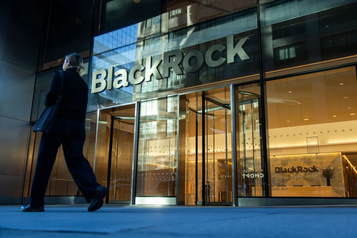 Wall Street Banks Team With BlackRock to Provide Bond Price Data