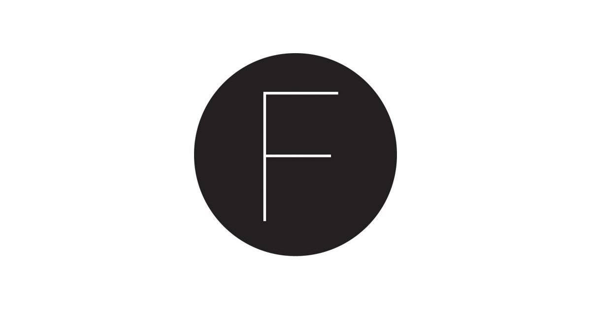 Former Banker Launches Dressed-Up Lounge Clothing Start-Up