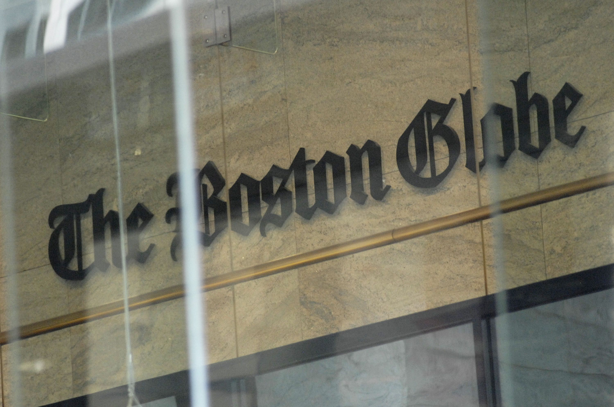 Why John Henry probably won't bail like Bezos on the Globe