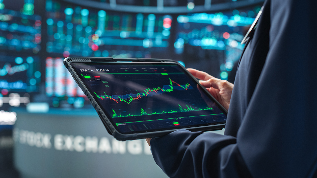 Earnings: RELX's Exhibition Division Delivers 8% Growth as Emerald Leans on Acquisitions