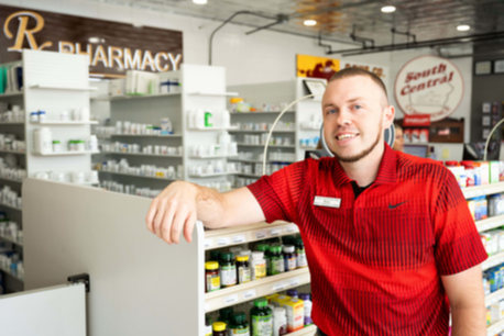 Iowa's 1st pharmacist-led walk-in clinic expands health care access in rural community