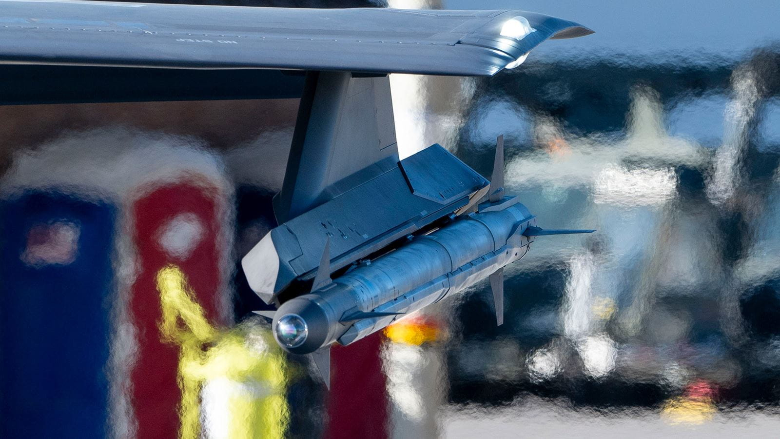 RTX's Raytheon awarded $1.1 billion U.S. Navy contract to produce AIM-9X Block II missiles
