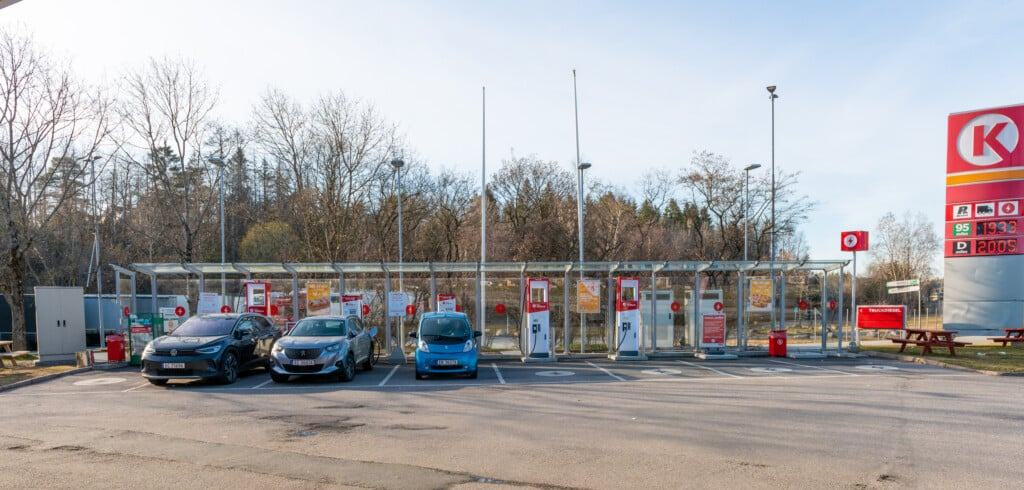 Circle K Chooses Driivz to Power EV Charging Growth in Europe and North America