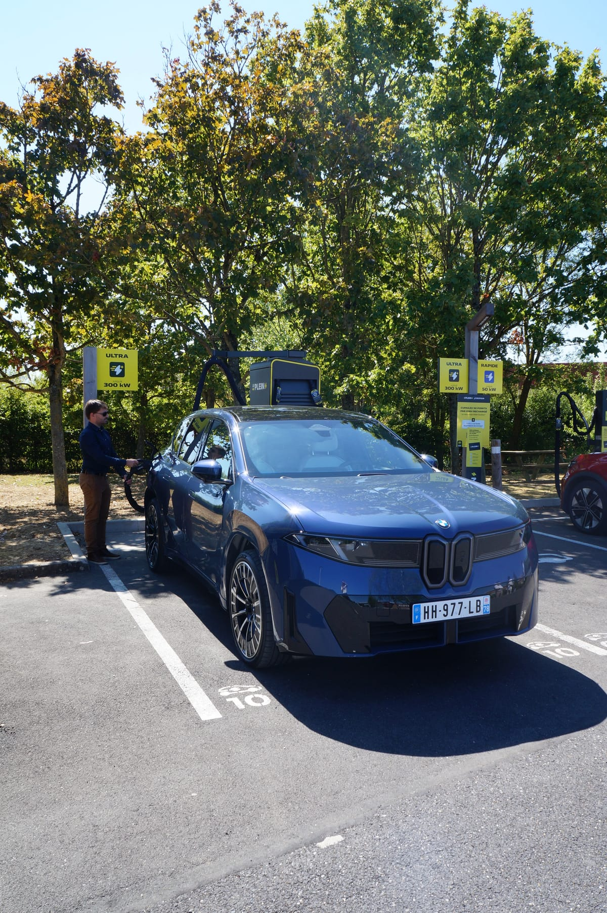 Yusco, the BMW Group and Gireve deploy Plug & Charge on the « Le Plein » network