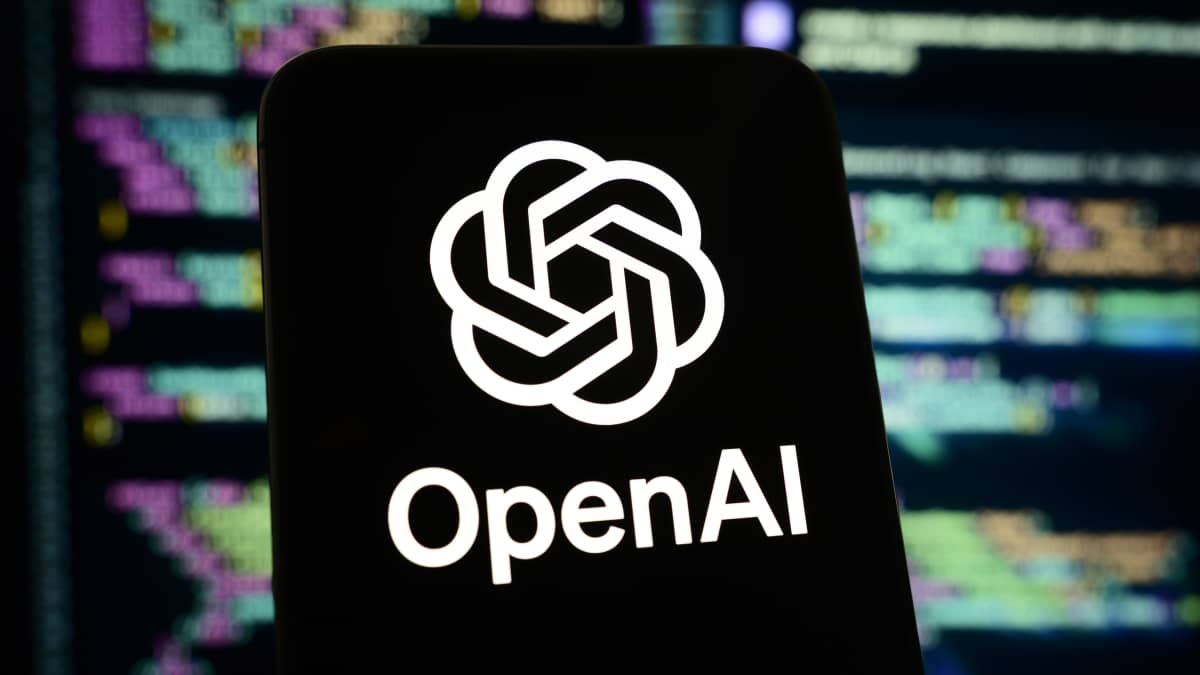AI race heats up as OpenAI flags alleged model-copying campaign