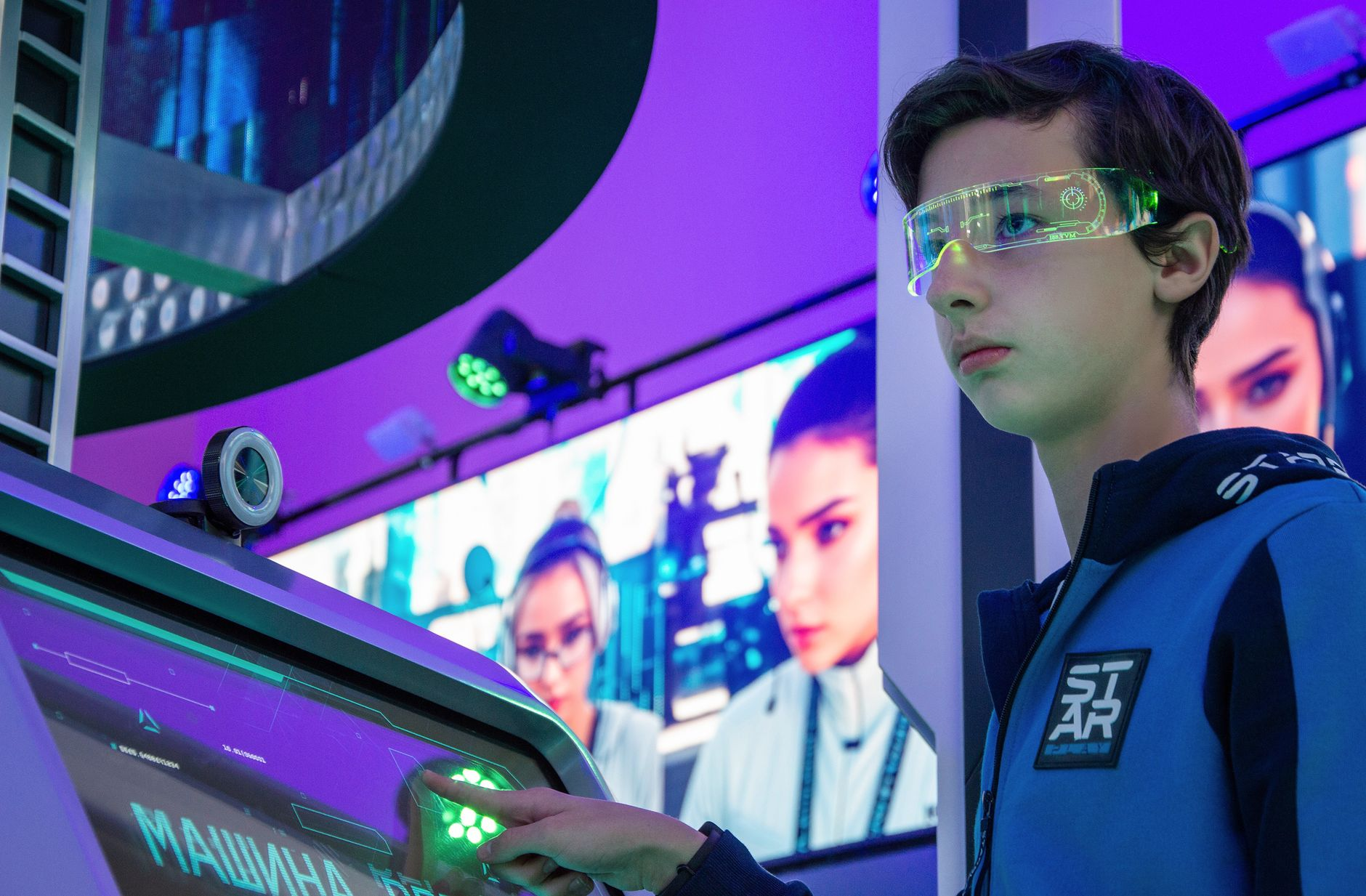 Apple Veteran smart glasses startup Even Realities reaches $1 billion valuation