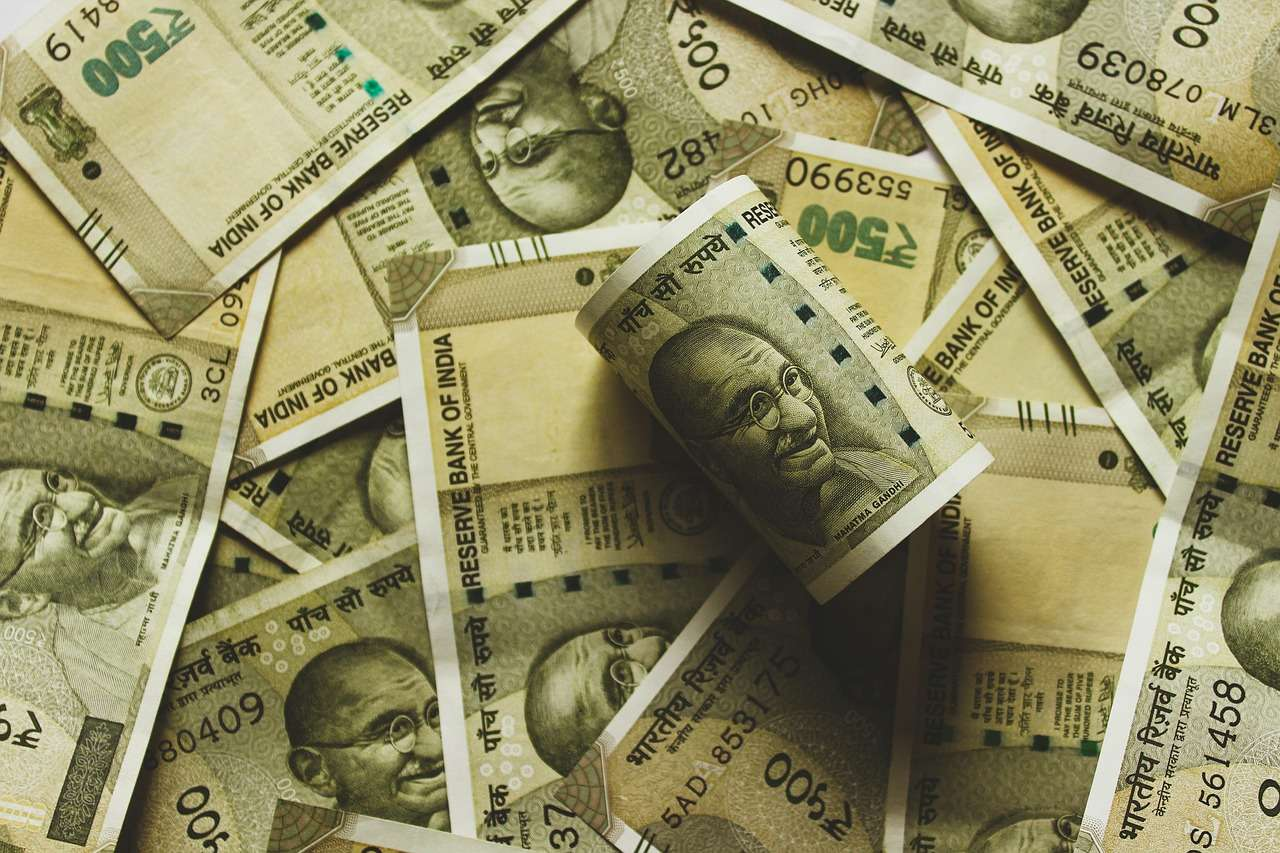 Kamath brothers pick minority stake in InCred Holdings