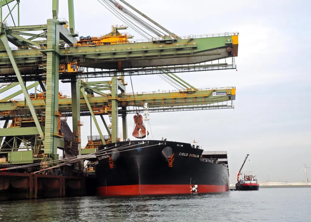 Fleet Cleaner’s large ship robo-clean