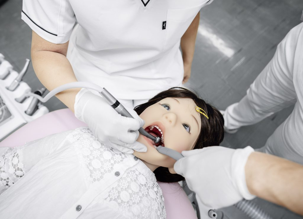 Festo creates robot with Tmsuk to be used as a test patient for dentists