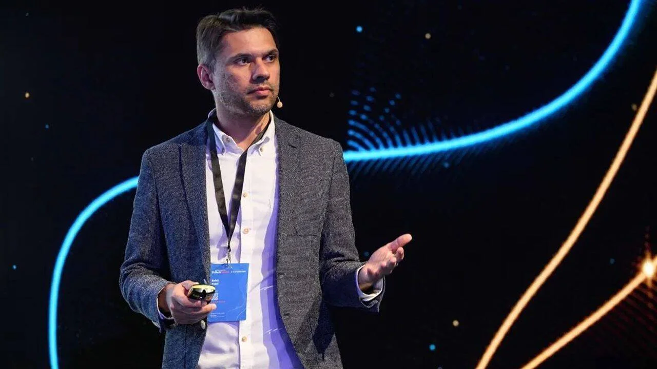 Meta AI director Rohit Patel leaves company after eight years; plans startup to take on Microsoft Office and Google Workspace; says adding AI to spreadsheets ‘kills my…’
