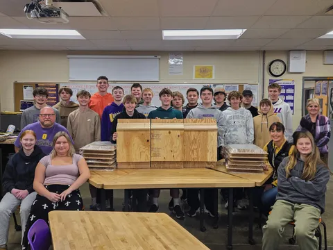 Iowa STEM Teacher Extern connects conservation careers to class
