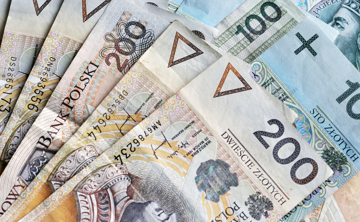 Pekao: record 2025 profit hard to repeat due to bank tax and rate cuts