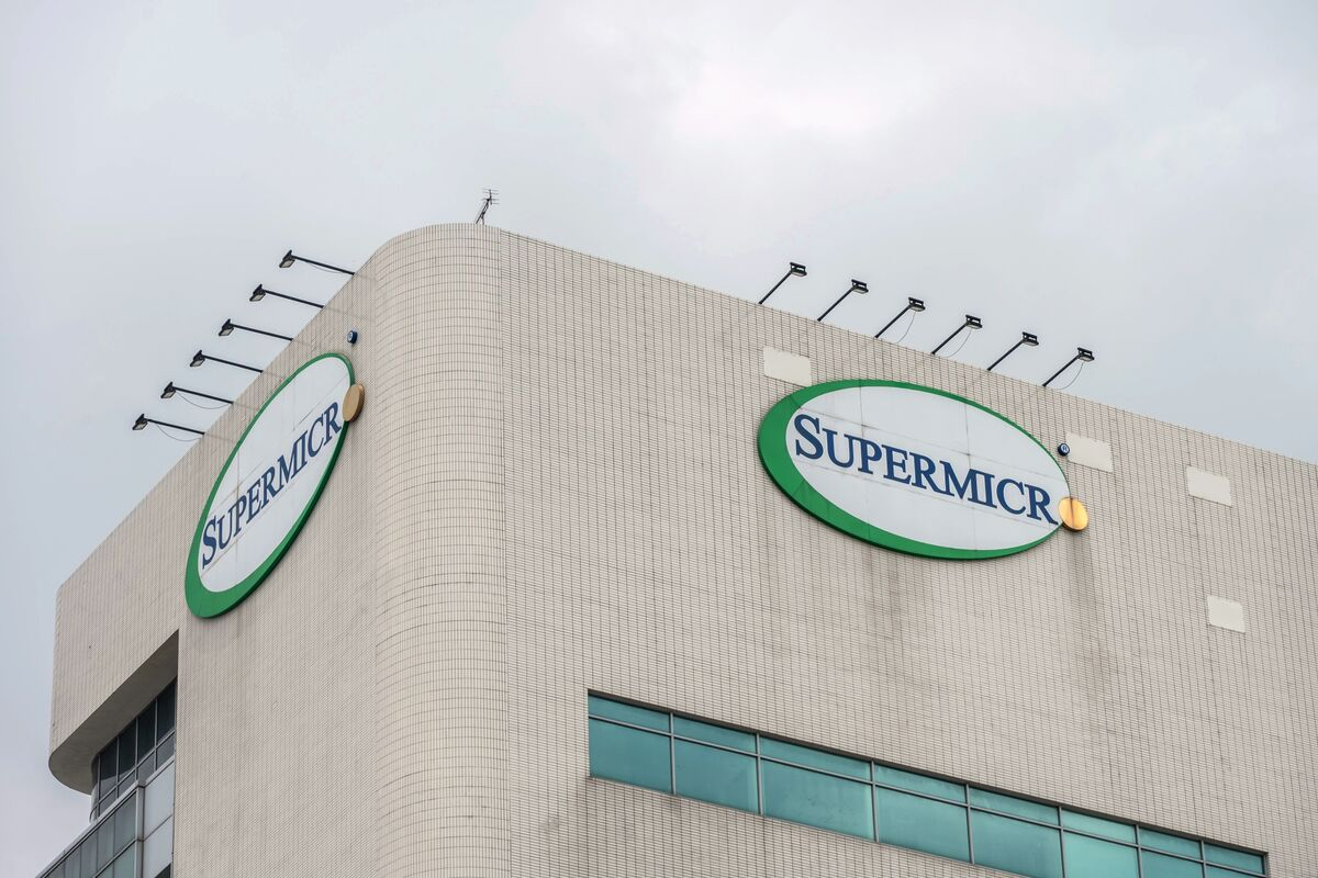 Super Micro Case ‘Fixer’ Pleads Guilty to Diverting AI Servers