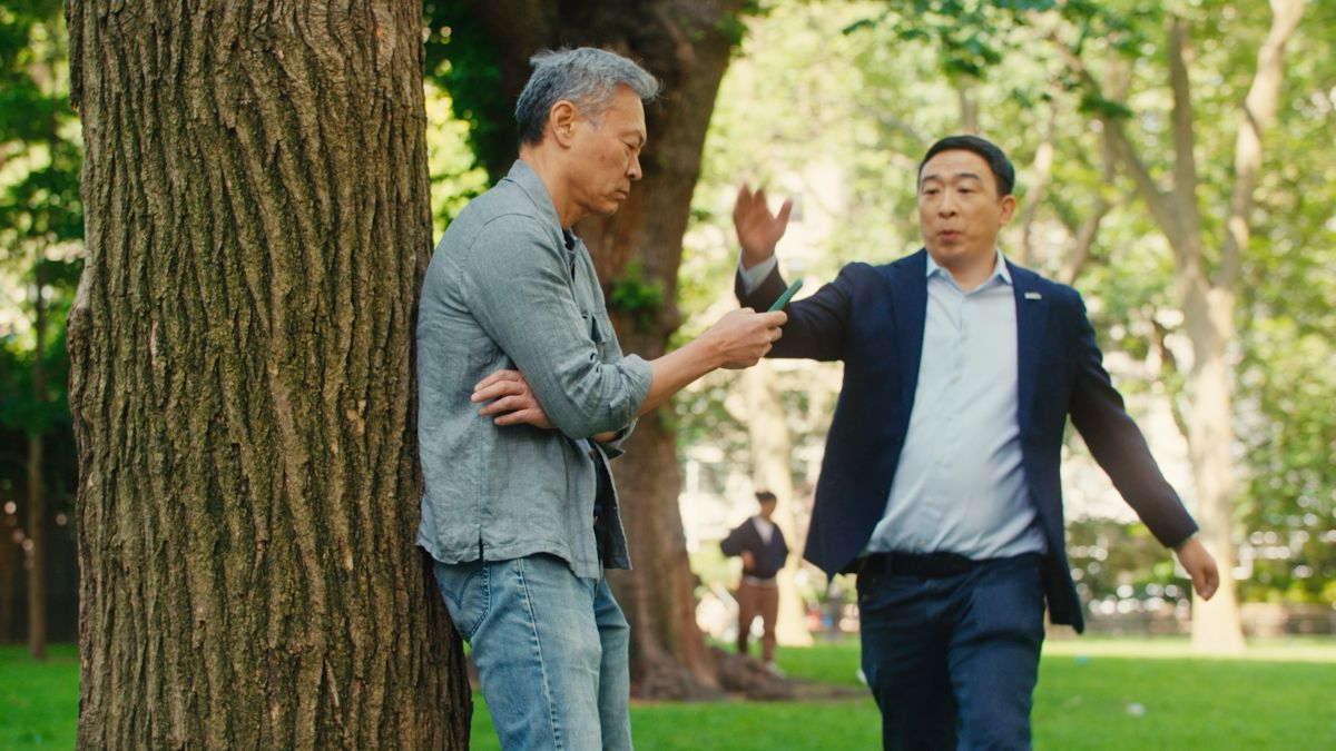 Andrew Yang's Noble Mobile acquires Helium Mobile