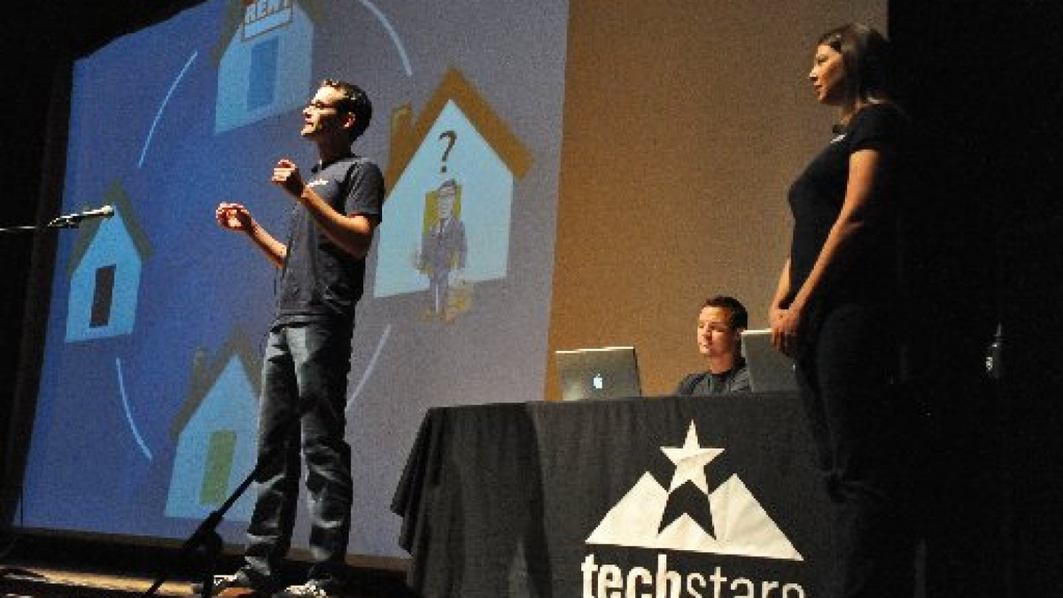 Startups in TechStars 2010 Boulder class present ideas to investors