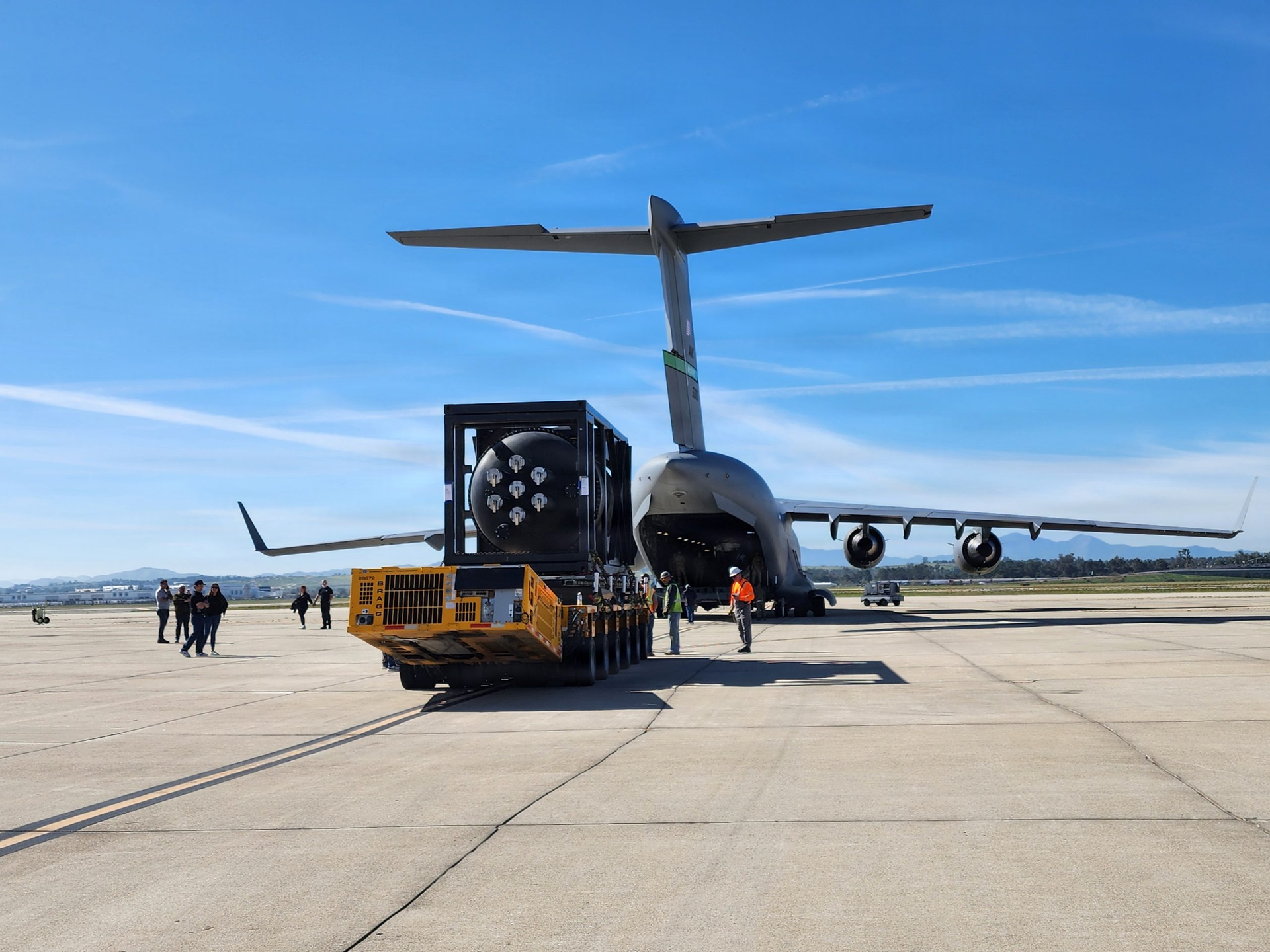 Pentagon Airlifts Microreactor to Utah in First C-17 Nuclear Transport