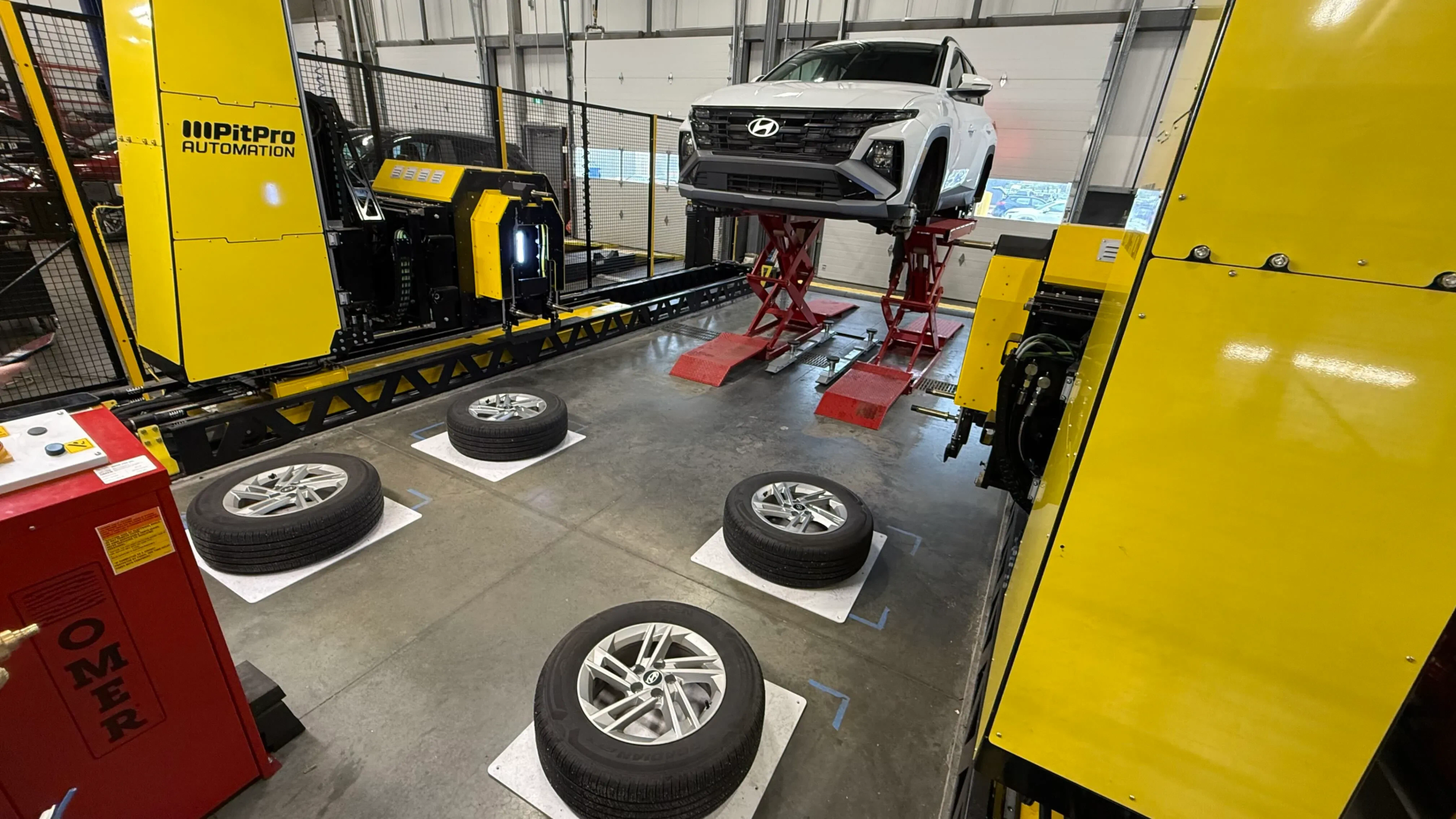 PitPro's Tire-Swapping Robot Begins Operations at Canadian Shop