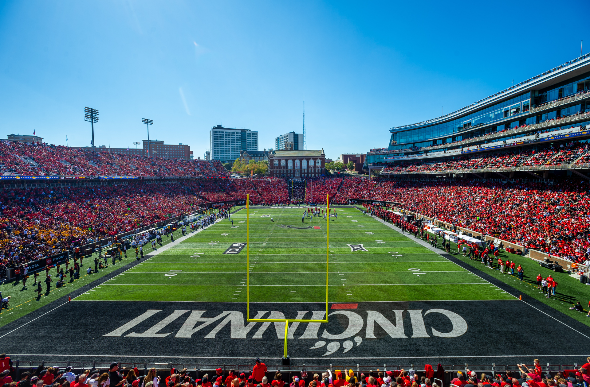 UC community unites Oct. 22-24, cheering the Bearcats 'Onward to Victory'