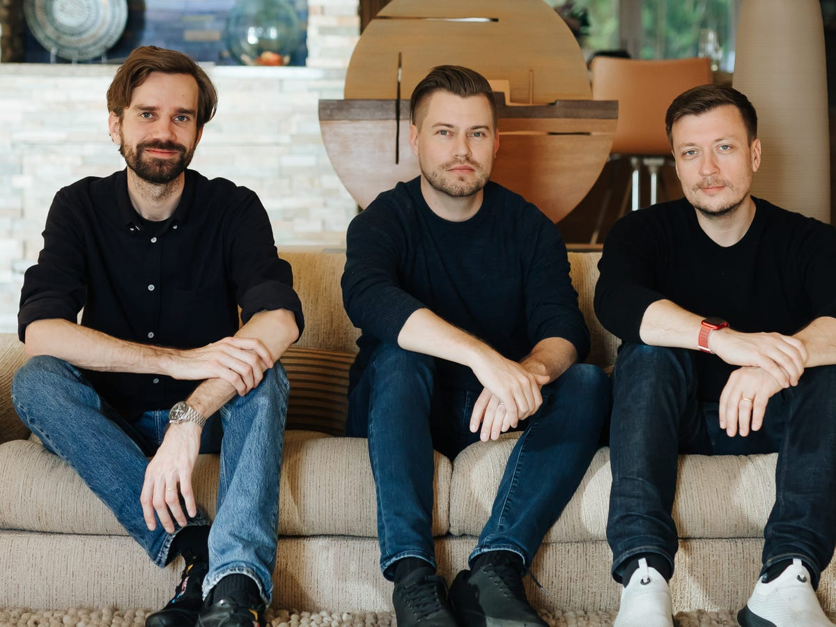 Product management startup Linear topped $100M in annual recurring revenue and held a $99M employee tender offer at a $2.5B valuation, up from $1.25B in 2025 (Ben Bergman/Business Insider)