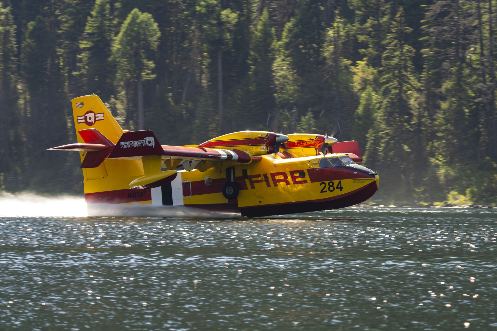 Bridger Aerospace Secures 160 Day Task Orders for Four of its Super Scoopers