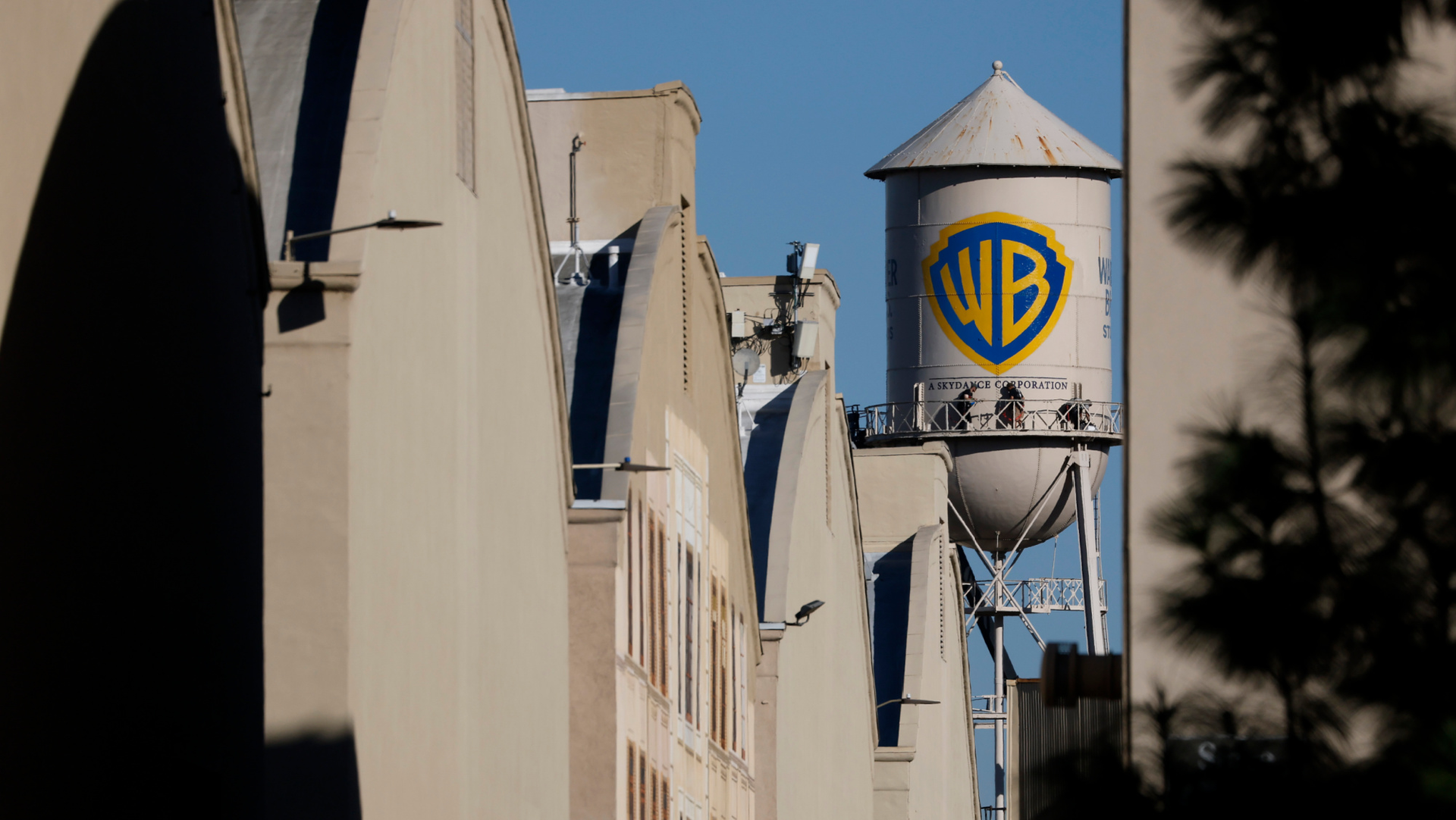 David Ellison Rallies the Troops at Warner Bros.' Lot