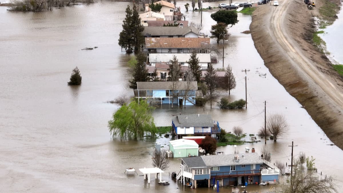 Mortgage giant Fannie Mae tackles climate risk
