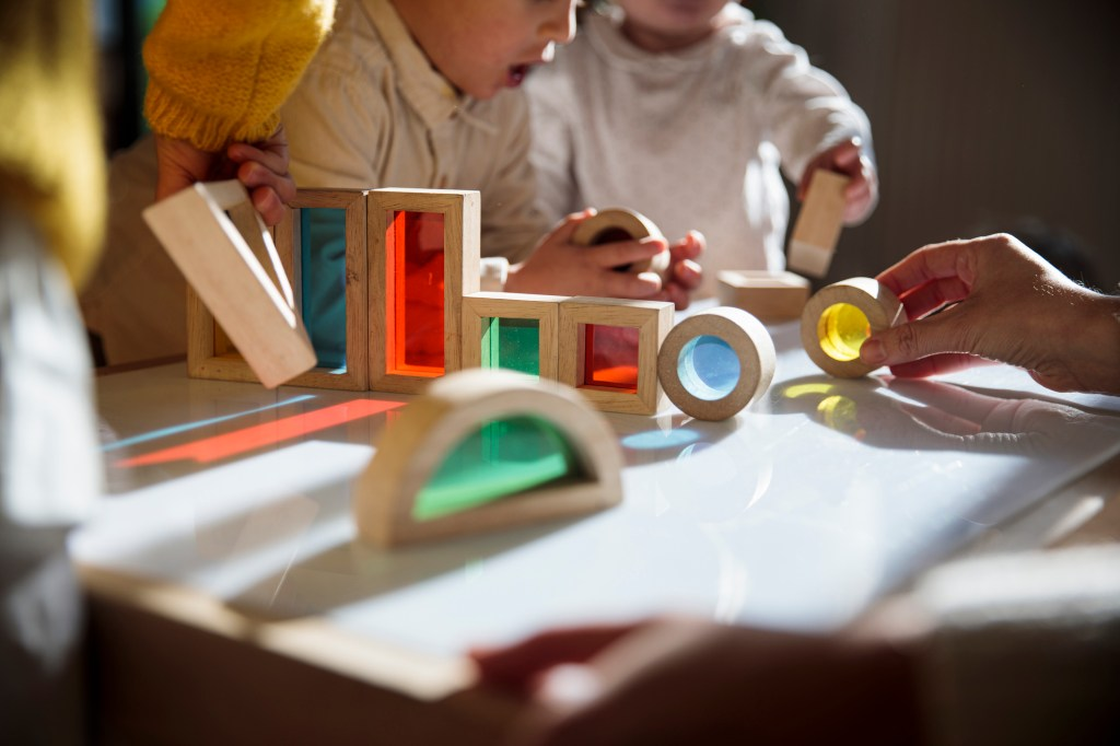 Kinside helps parents find and afford quality pre-screened childcare