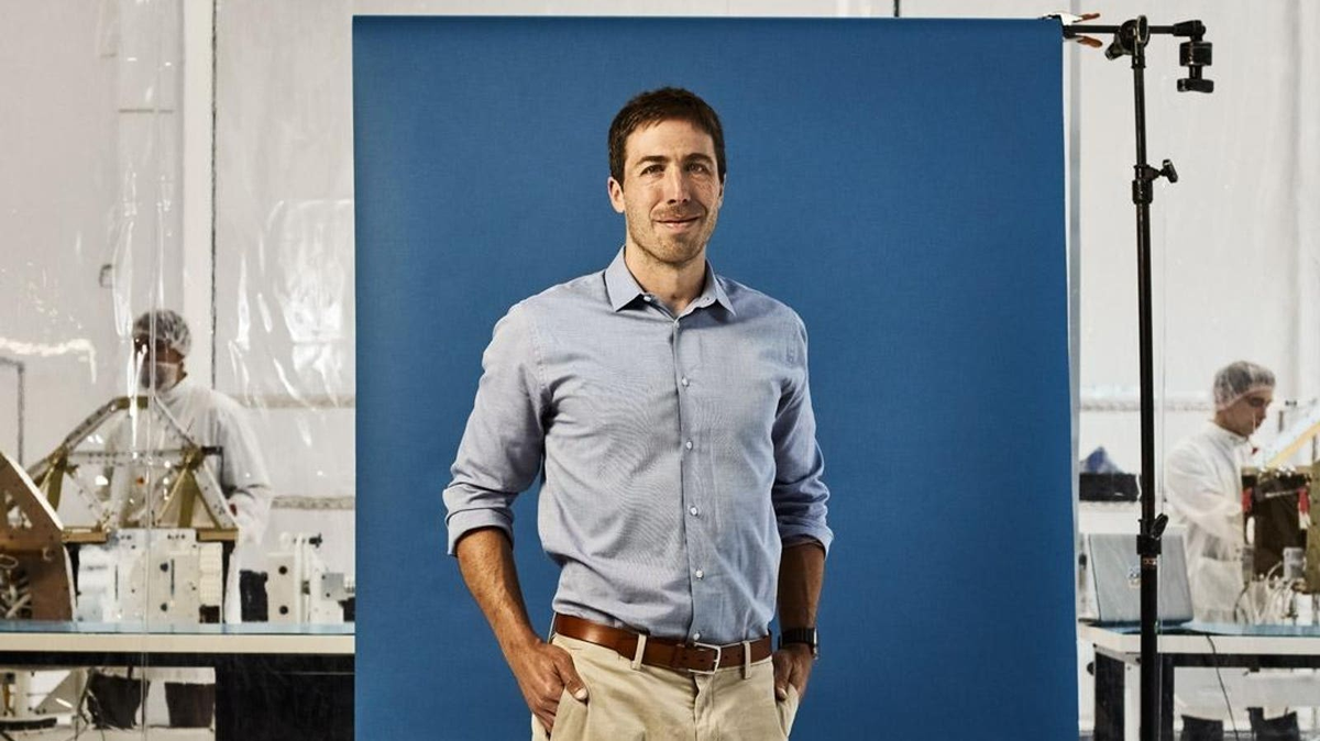 Apex Wants To Bring Henry Ford-Style Mass Production To Satellites