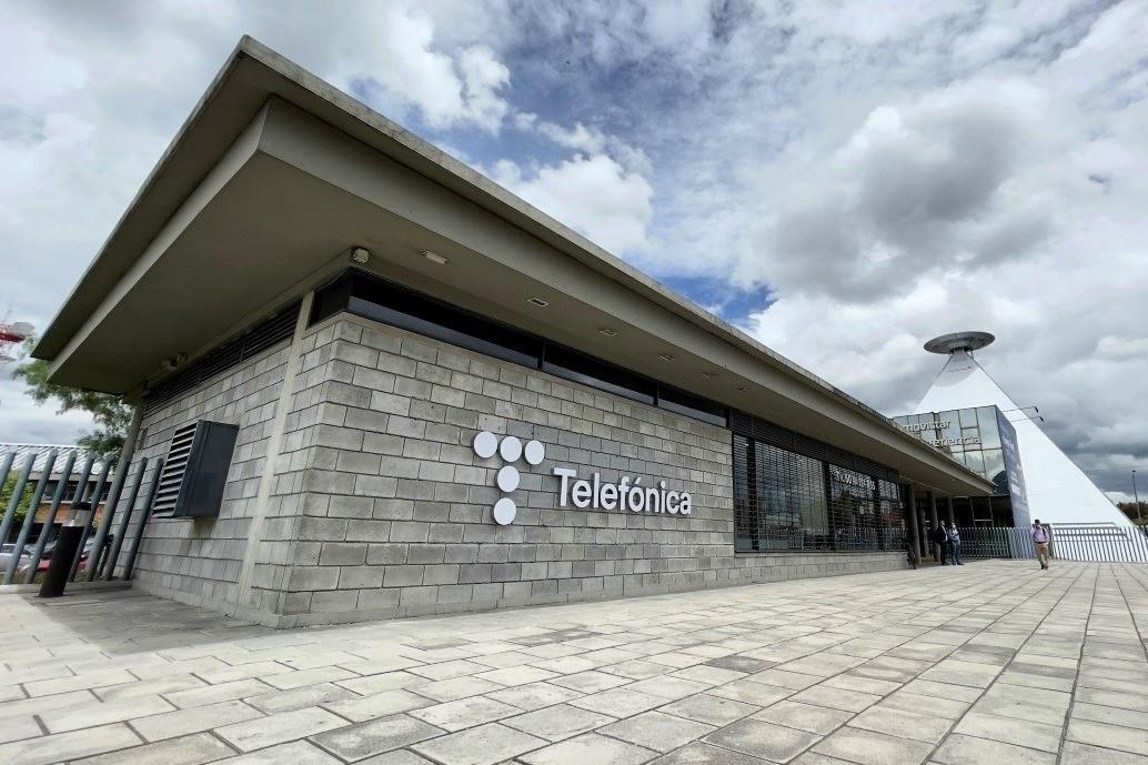 Telefónica's Colombian exit edges closer as gov offloads stake