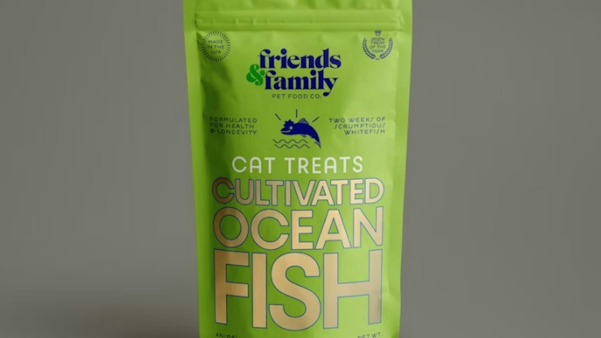 Umami Bioworks, Friends & Family Pet Food launch cultivated seafood for pets
