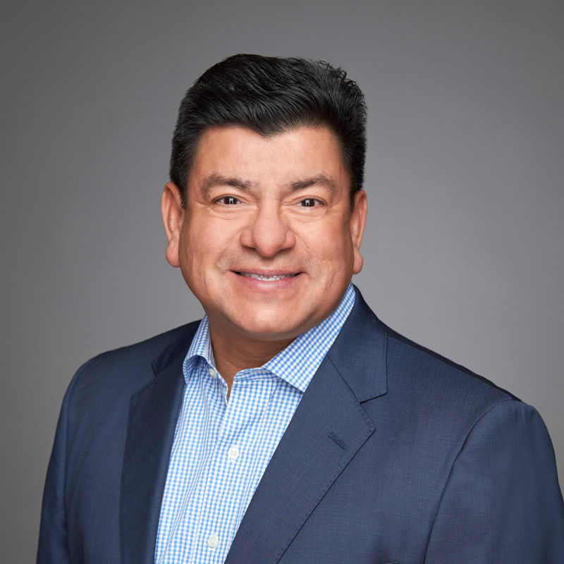 Lou Sandoval