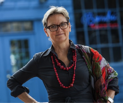 Annie De Groot